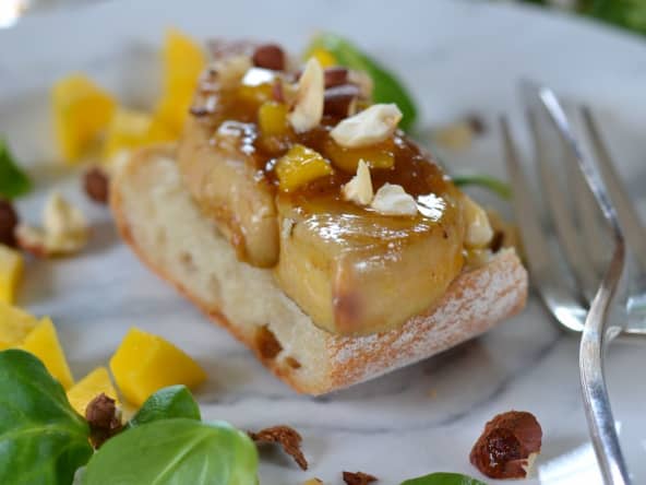 Escalope de foie gras poêlé et chutney de mangue pour noël