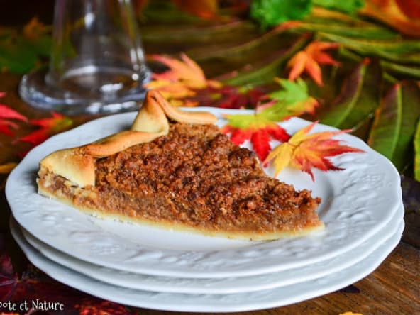 Tarte crumble sucrée et parfumée aux navets et aux épices