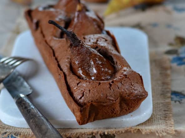 Cake aux poires entières et chocolat