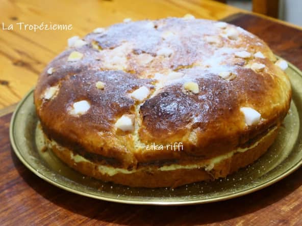 LA TARTE TROPEZIENNE