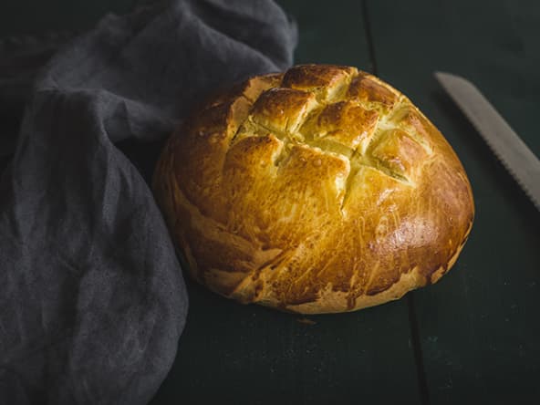 La cuchaule : la brioche Fribourgeoise au safran