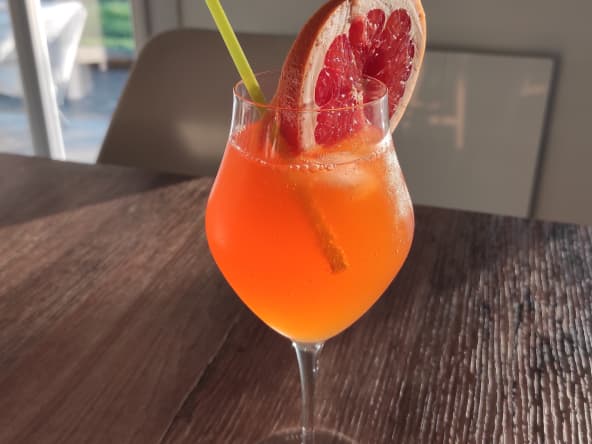 Tropical rosé Spritz
