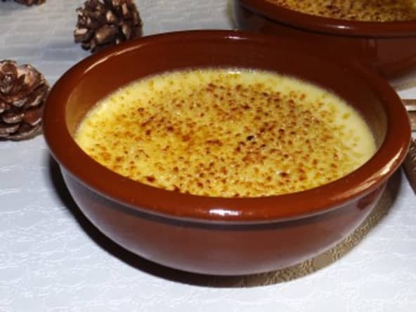Crème brûlée à la cassonade, à la cannelle et à la confiture de lait maison