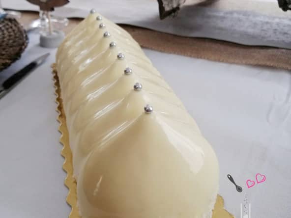 Bûche de noël exotique au chocolat blanc