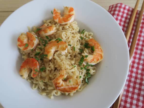 Crevettes poêlées sauce teriyaki et pâtes au fumet de crevettes