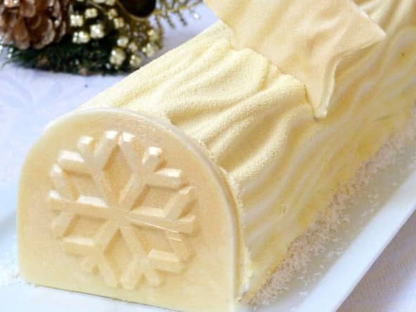 Bûche blanc et or : yuzu, praliné et pain d'épices