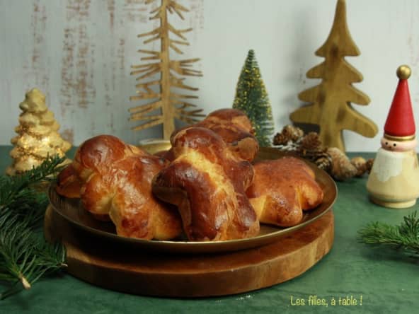 Manneles (ou mannalas) – brioches bonhommes de la Saint-Nicolas