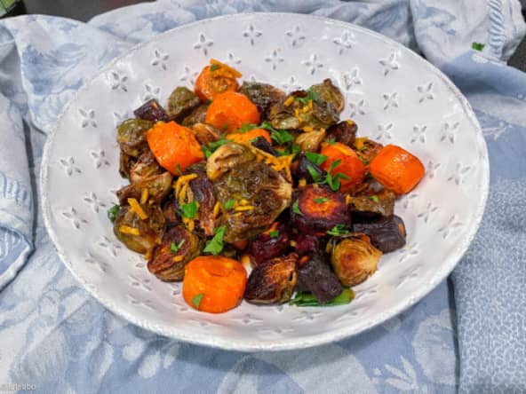 Choux de Bruxelles rôtis au four, sauce japonaise