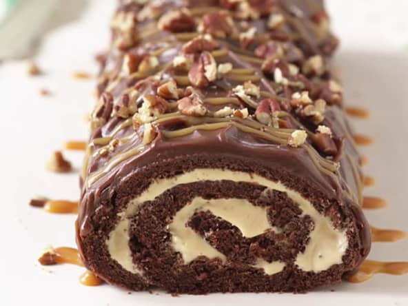 Bûche de noël facile au chocolat et au caramel