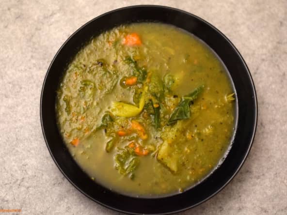 Soupe aux épluchures de légumes