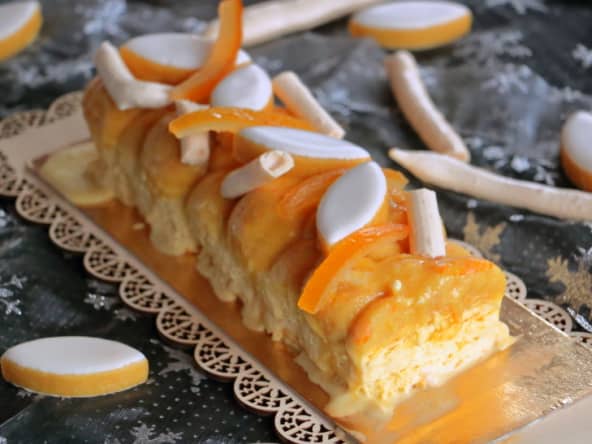 Bûche safran glacée à l'orange et aux calissons - sans sorbetière