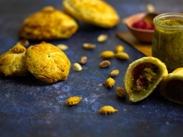 Galette des rois de l'épiphanie vegan framboise pistache