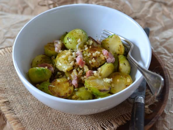 Salade de choux de Bruxelles et lardons