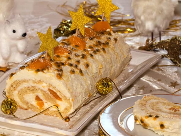 Bûche de noël au chocolat blanc et fruits exotiques