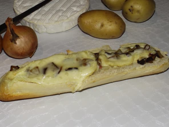 Pain farci façon tartiflette