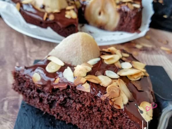 Gâteau chocolat et poires entières fondantes