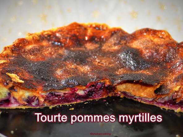 Tourte aux pommes et myrtilles