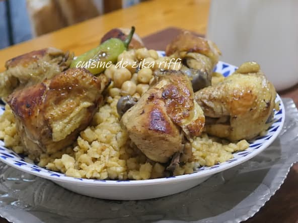 CHAKHCHOUKHA- POULET RÔTI SAUCE BLANCHE - PÂTES TRADITIONNELLES DE LA CAMPAGNE BÔNOISE