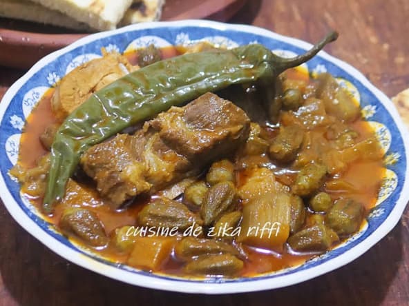 GNAOUIA OU GNAWIA- GOMBOS A L'AGNEAU ET AUX AUBERGINES- PLAT TYPIQUE DU TERROIR BÔNOIS