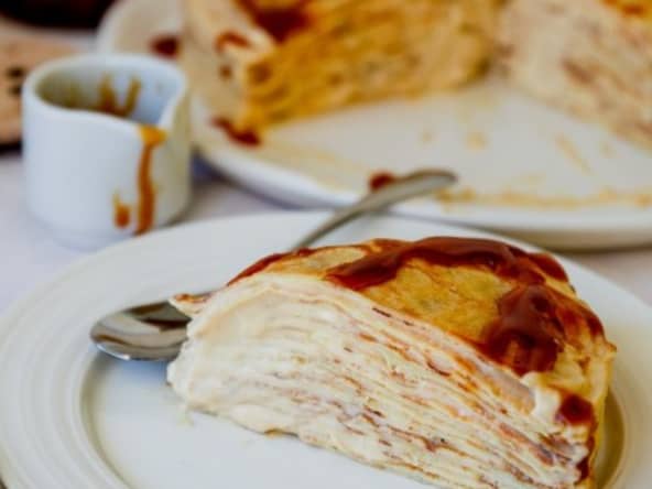 Gâteau de crêpes au caramel au beurre salé pour fêter la chandeleur