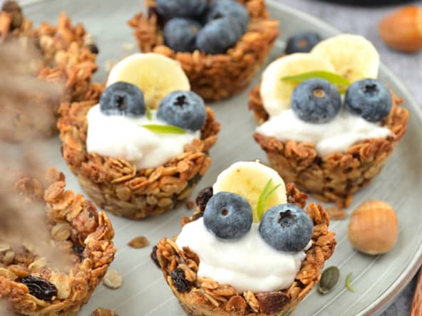 Granola cups pour un petit déjeuner gourmand