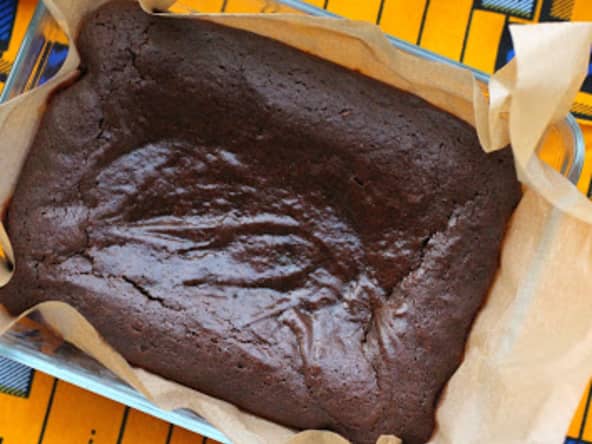 Brownies au tahini et à la mélasse de Caroube