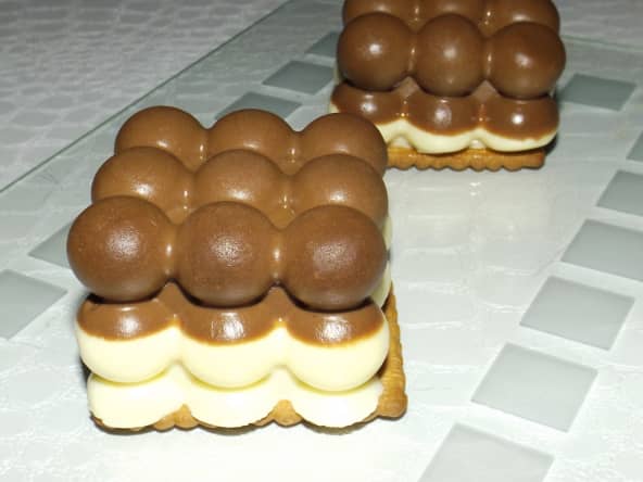 Mini bavarois aux 2 chocolats pour un repas de fête