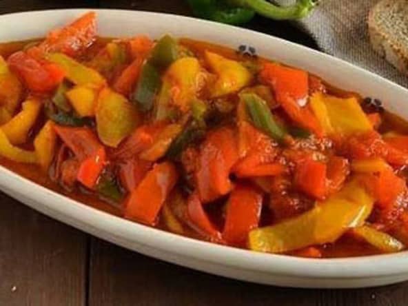 Peperonata : poivrons et câpres