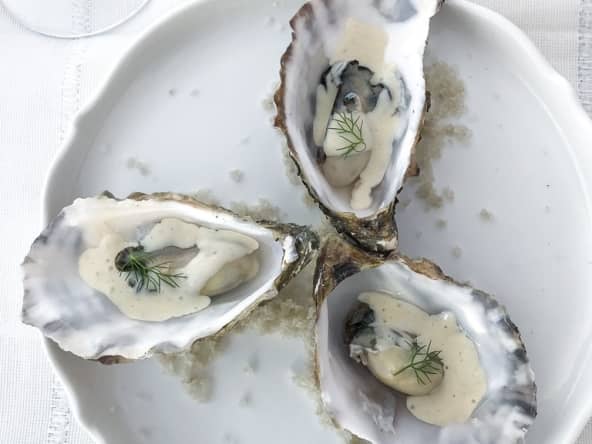 Huîtres pochées en écume fumée à réaliser pour les fêtes