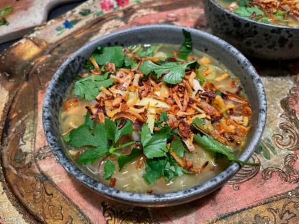 Soupe de pois chiches à la citronnelle