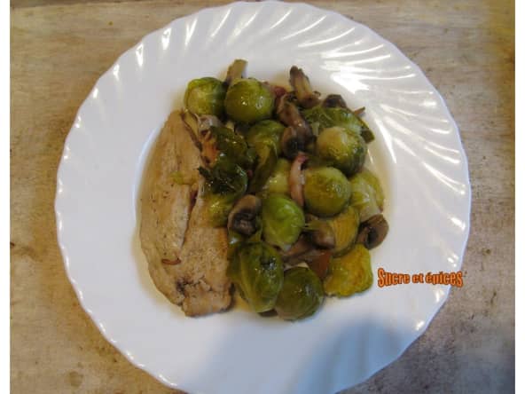 Escalopes de dinde aux champignons et choux de Bruxelles