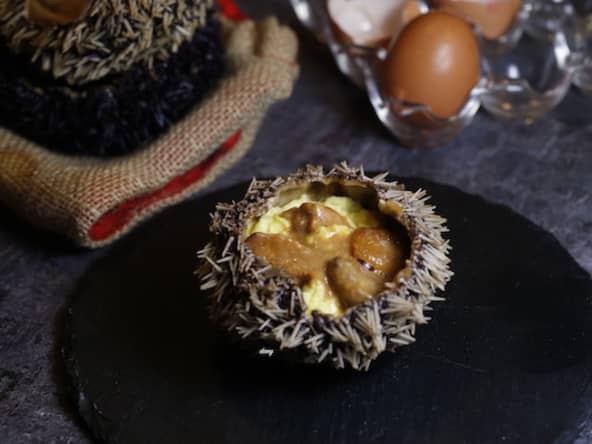 Oeufs brouillés aux oursins pour les fêtes