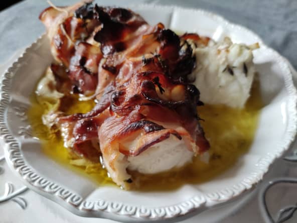 Rôti de lotte au lard et beurre de thym de Cyril Lignac