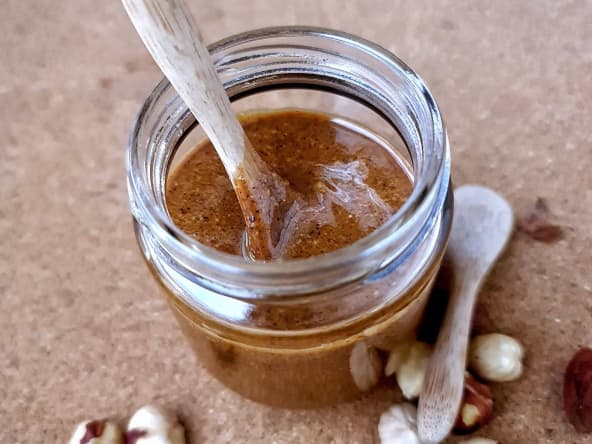 Pâte praliné aux amandes et aux noisettes