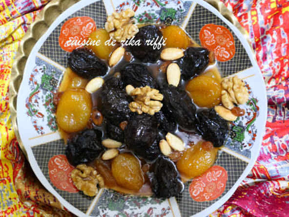 Marka hlouwa 3ayn bakra, tajine sucré salé aux pruneaux- raisins secs et abricots à l'agneau