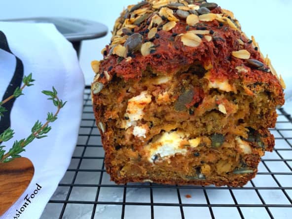 Pain de betterave, chèvre & aux graines - Ottolenghi