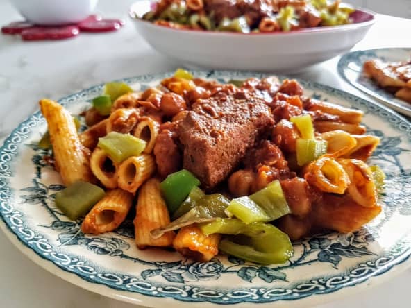 Pâte à la sauce tomate Makrouna bil salsa