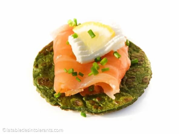 Crêpes vertes au saumon fumé sans gluten, sans lait ni lactose