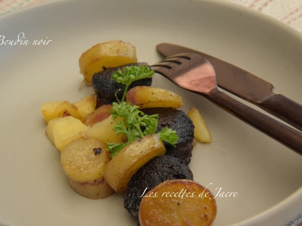 Poêlée de boudin noir aux deux pommes
