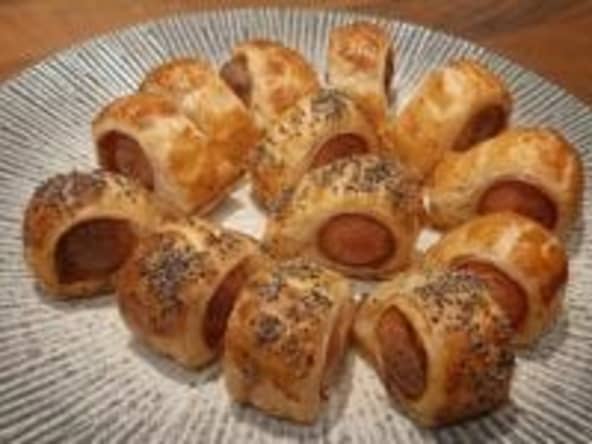 Recette de saucisses feuilletées à la tomate. Pour l'apéro