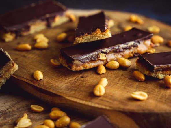 Snickers maison healthy - Barre chocolatée aux cacahuètes sans gluten