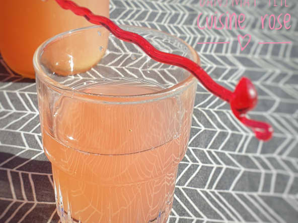 Jus de rhubarbe antigaspi