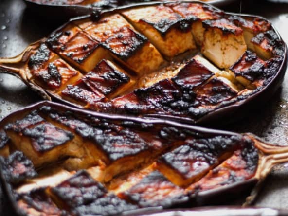 Aubergines fondantes au miso (vidéo)