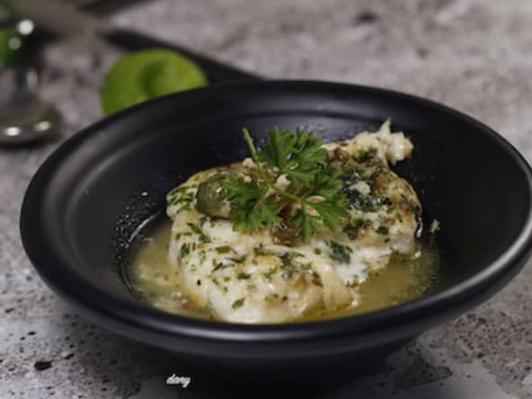 Merlu kokotxas, un plat typique du Sud-Ouest