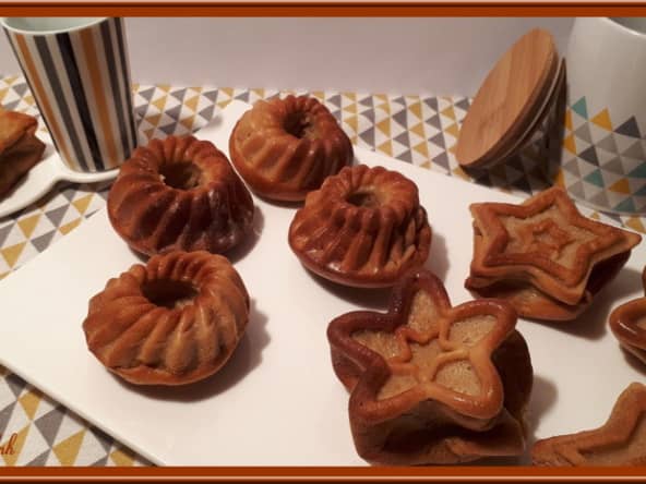 Bouchées moelleuses à la purée de pêches blanches