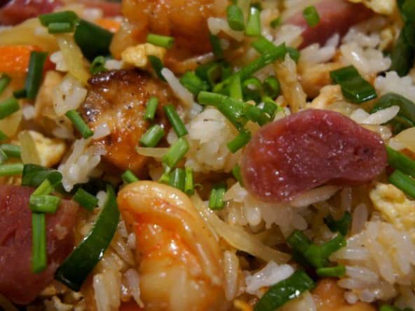 Riz cantonais aux saucisses chinoises