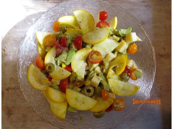 Salade de légumes aux olives et comté