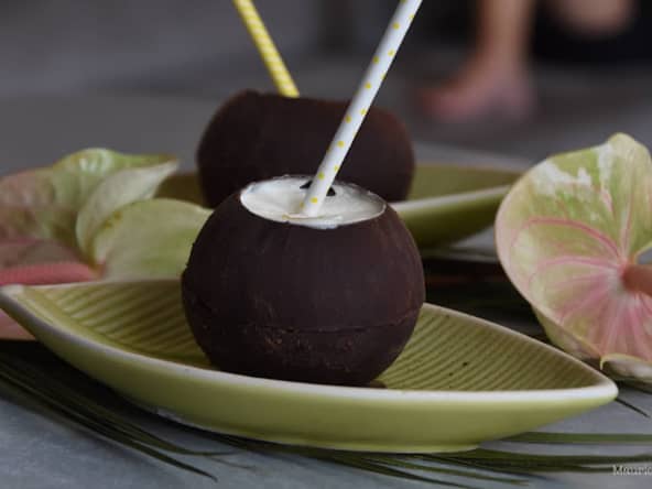 Trompe l'oeil noix de coco : ananas, chocolat et noix de coco
