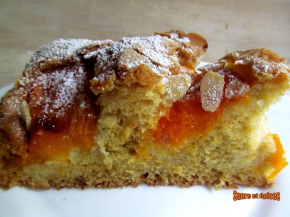 Gâteau nuage moelleux aux amandes et abricots