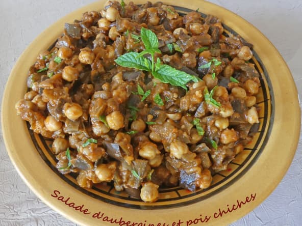 Salade d'aubergines et pois chiches